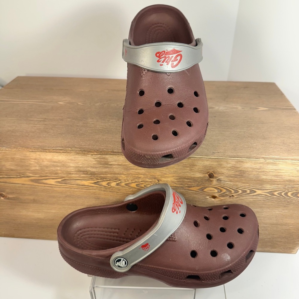 Crocs Montana Grizzlies Griz Football Clogs Womens SZ 8 Mens SZ 6 -7 Maroon NCAA